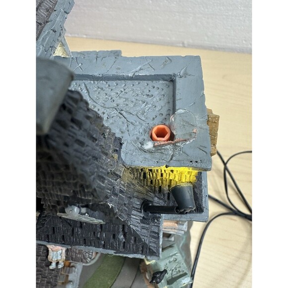 Lemax Spooky Town THE HORRID HAUNTED HOTEL Halloween Village Decoration Read - Picture 5 of 15